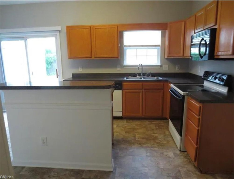 Photo 10 of 27 residential for sale in Virginia Beach virginia Photo 10 of 27 residential for sale in Virginia Beach virginia