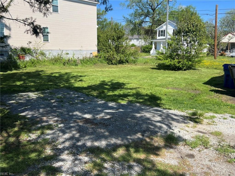 Photo 16 of 20 residential for sale in Portsmouth virginia