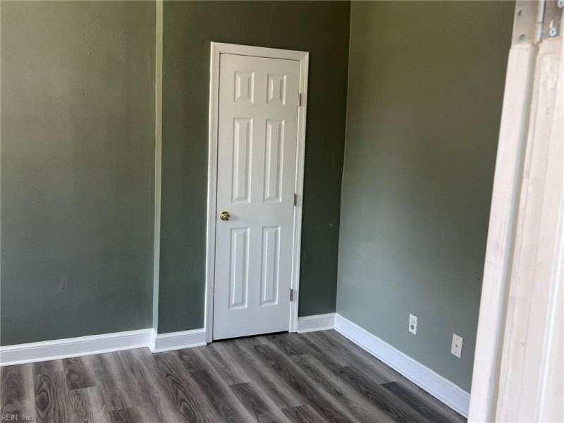 Photo 9 of 20 residential for sale in Portsmouth virginia