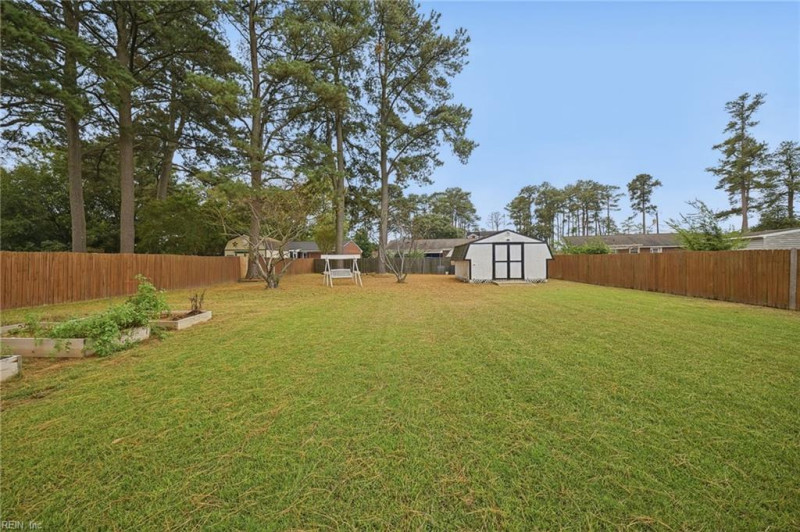 Photo 32 of 40 residential for sale in Poquoson virginia Photo 32 of 40 residential for sale in Poquoson virginia