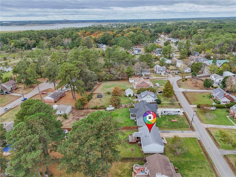 Photo 35 of 40 residential for sale in Poquoson virginia Photo 35 of 40 residential for sale in Poquoson virginia