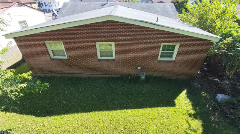 Photo 7 of 10 residential for sale in Portsmouth virginia