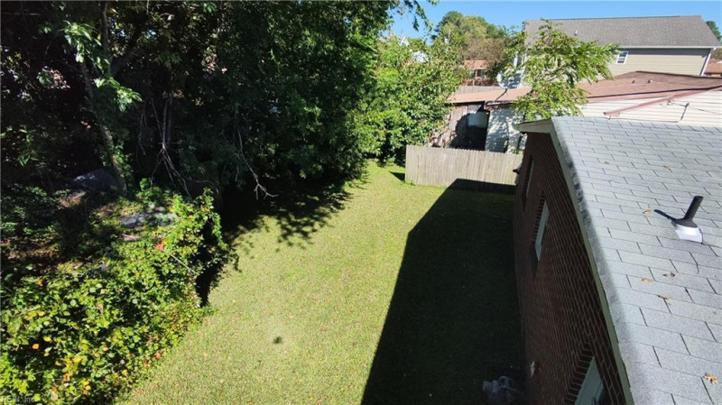 Photo 8 of 10 residential for sale in Portsmouth virginia