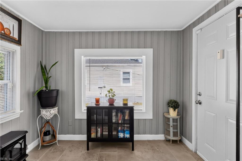 Photo 13 of 41 residential for sale in Norfolk virginia
