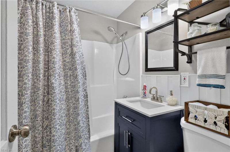Photo 20 of 41 residential for sale in Norfolk virginia