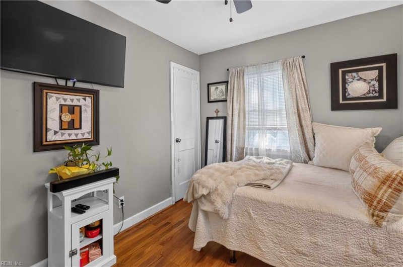 Photo 22 of 41 residential for sale in Norfolk virginia