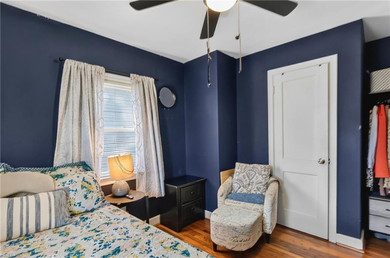 Photo 24 of 41 residential for sale in Norfolk virginia
