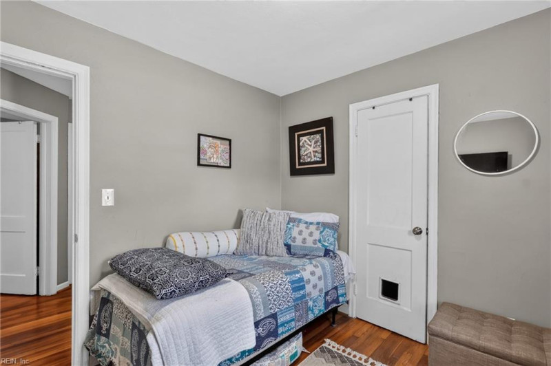 Photo 29 of 41 residential for sale in Norfolk virginia