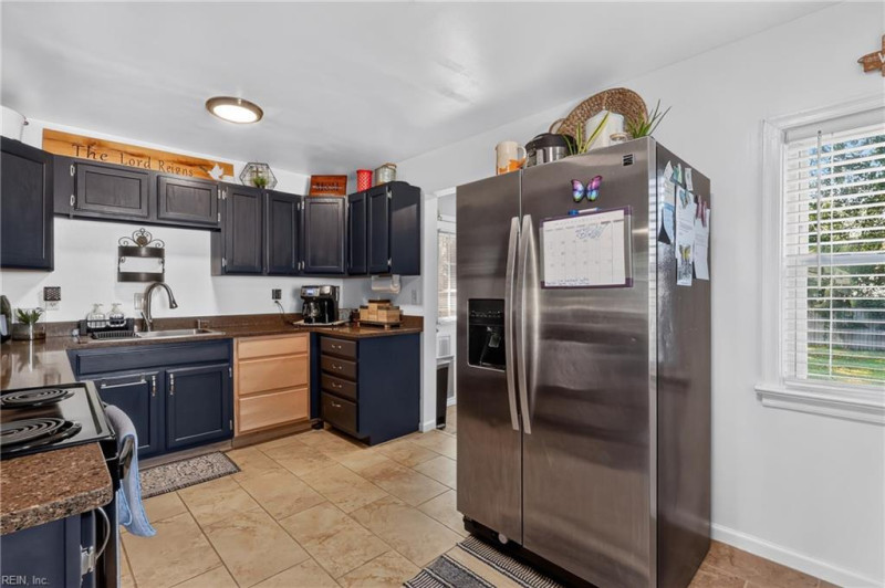 Photo 5 of 41 residential for sale in Norfolk virginia