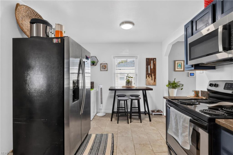 Photo 6 of 41 residential for sale in Norfolk virginia