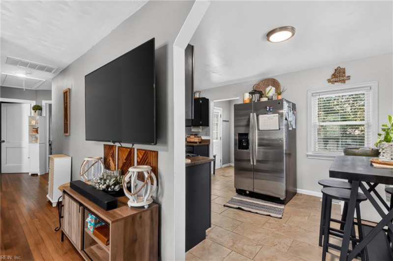 Photo 9 of 41 residential for sale in Norfolk virginia