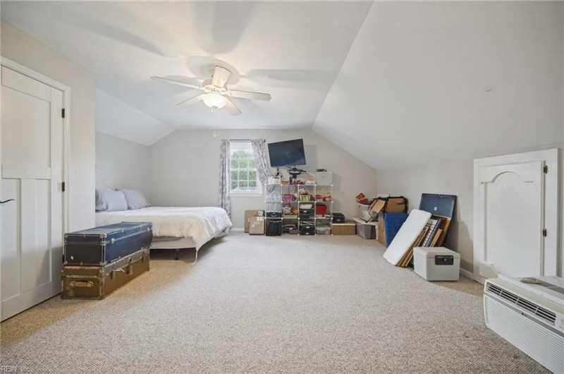 Photo 32 of 49 residential for sale in Chesapeake virginia