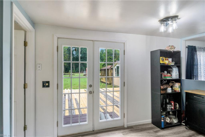 Photo 6 of 20 residential for sale in Suffolk virginia