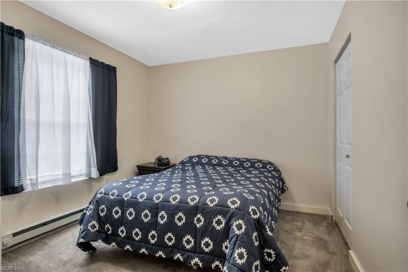 Photo 8 of 20 residential for sale in Suffolk virginia