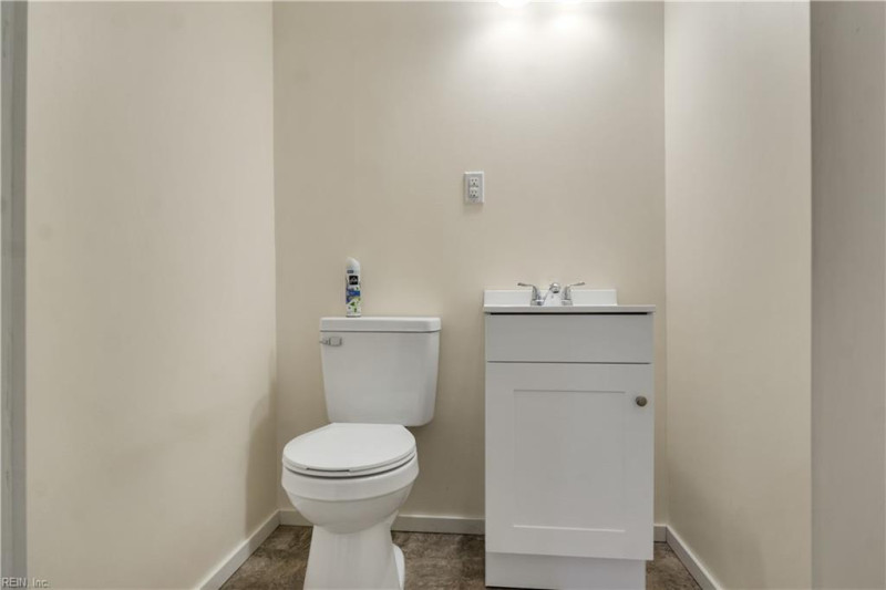 Photo 9 of 20 residential for sale in Suffolk virginia