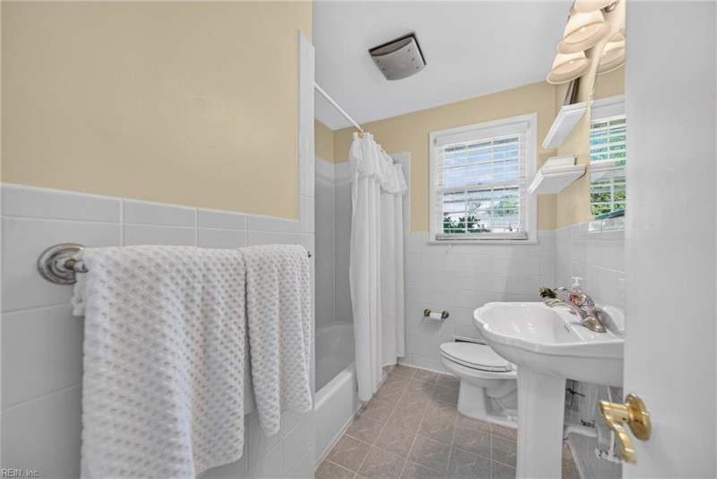 Photo 22 of 50 residential for sale in Virginia Beach virginia