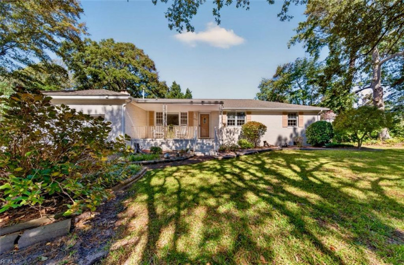 Photo 3 of 50 residential for sale in Virginia Beach virginia