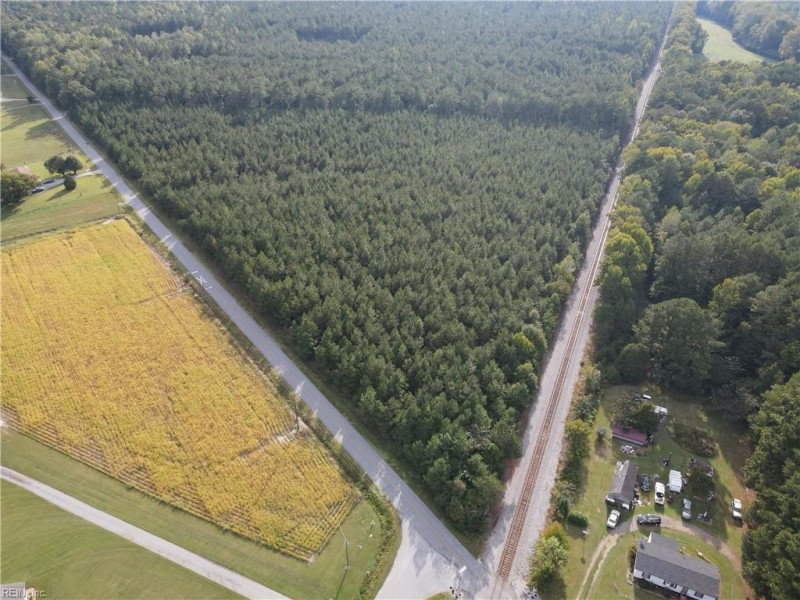 Photo 17 of 20 land for sale in Isle of Wight County virginia