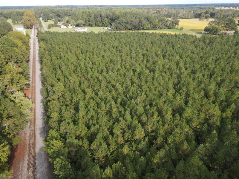 Photo 9 of 20 land for sale in Isle of Wight County virginia