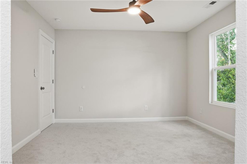 Photo 16 of 29 residential for sale in Portsmouth virginia