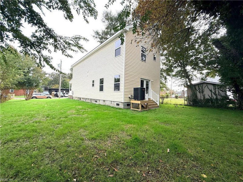 Photo 22 of 29 residential for sale in Portsmouth virginia
