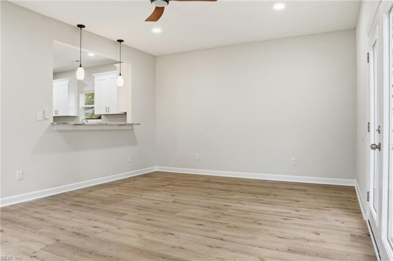 Photo 6 of 29 residential for sale in Portsmouth virginia