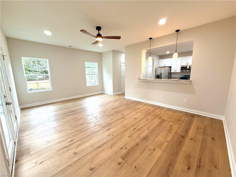 Photo 7 of 29 residential for sale in Portsmouth virginia