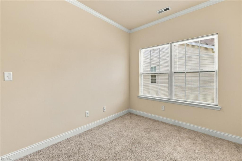 Photo 19 of 24 residential for sale in Chesapeake virginia