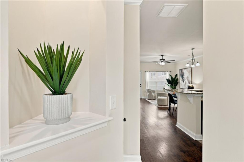 Photo 4 of 24 residential for sale in Chesapeake virginia
