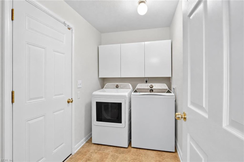 Photo 10 of 24 residential for sale in Hampton virginia