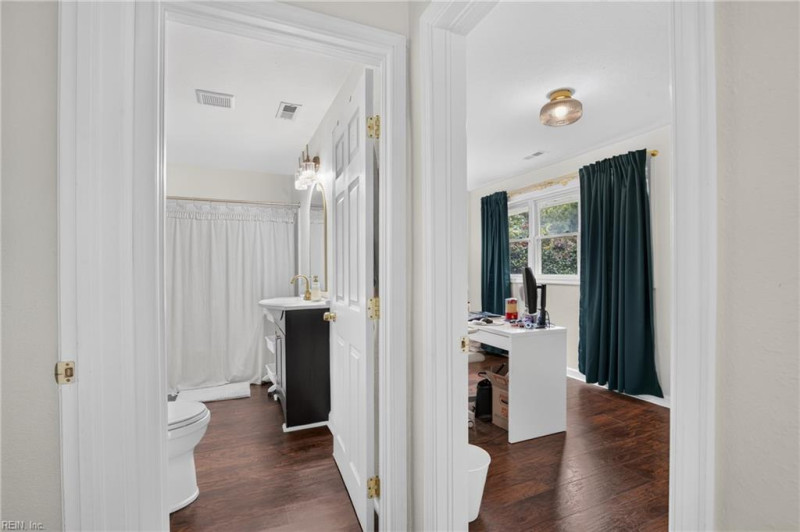 Photo 17 of 24 residential for sale in Hampton virginia