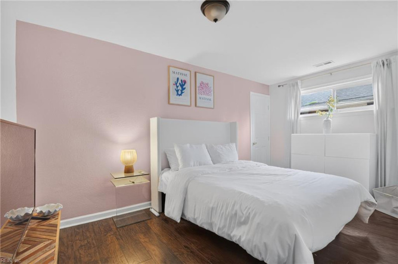 Photo 18 of 24 residential for sale in Hampton virginia