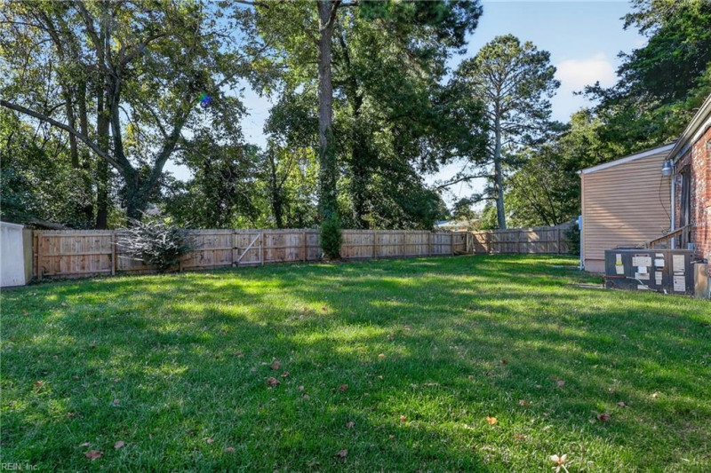 Photo 21 of 23 residential for sale in Portsmouth virginia Photo 21 of 23 residential for sale in Portsmouth virginia