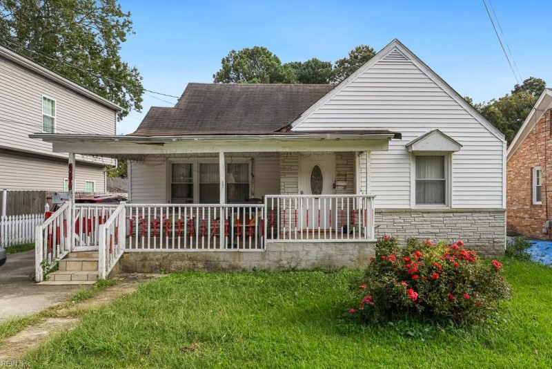 Photo 1 of 20 residential for sale in Norfolk virginia