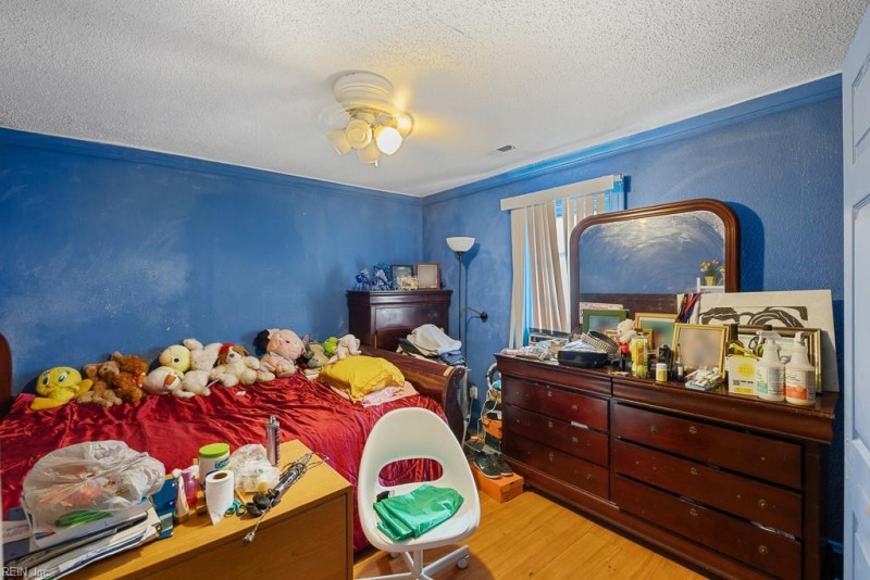Photo 13 of 20 residential for sale in Norfolk virginia