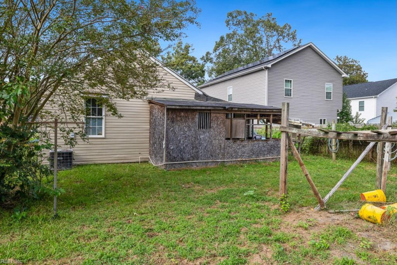 Photo 19 of 20 residential for sale in Norfolk virginia