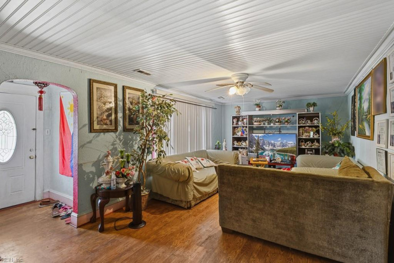Photo 4 of 20 residential for sale in Norfolk virginia