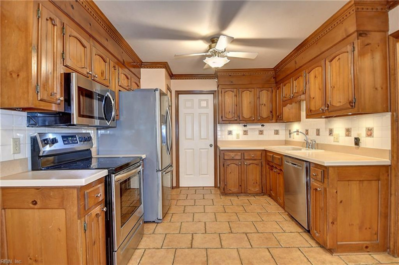 Photo 20 of 48 residential for sale in Chesapeake virginia Photo 20 of 48 residential for sale in Chesapeake virginia