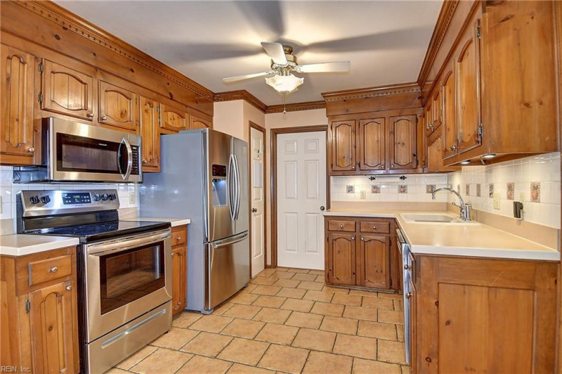 Photo 23 of 48 residential for sale in Chesapeake virginia Photo 23 of 48 residential for sale in Chesapeake virginia