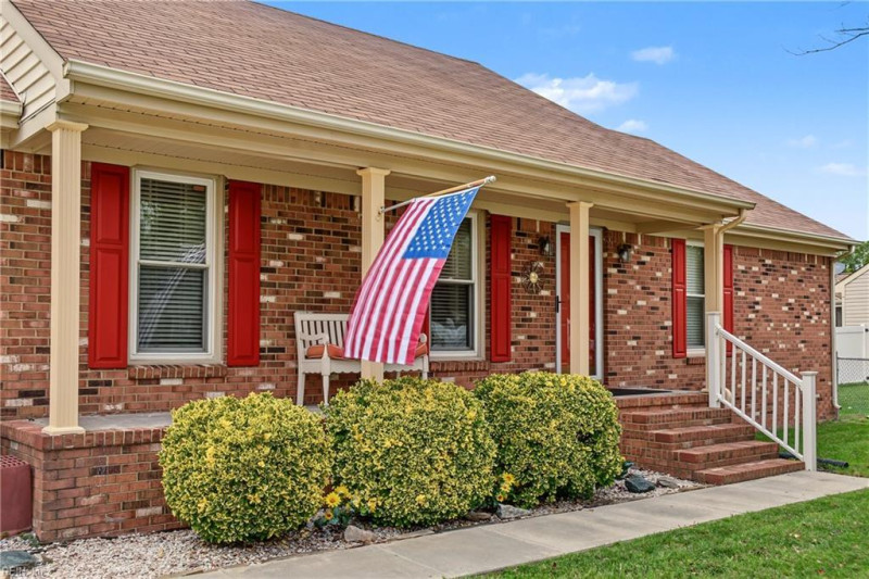 Photo 4 of 48 residential for sale in Chesapeake virginia Photo 4 of 48 residential for sale in Chesapeake virginia