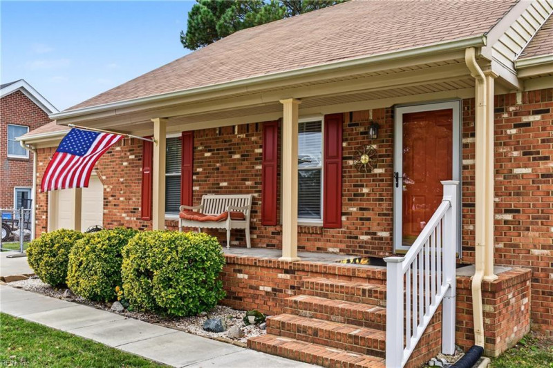 Photo 5 of 48 residential for sale in Chesapeake virginia Photo 5 of 48 residential for sale in Chesapeake virginia