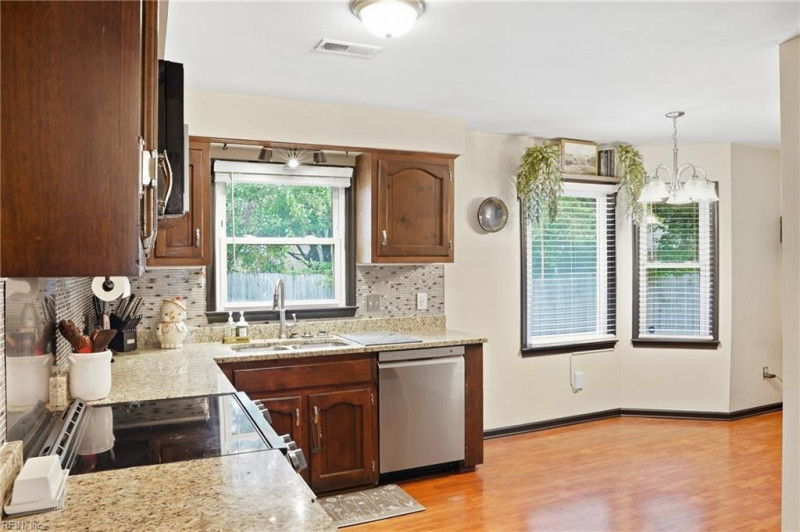 Photo 9 of 31 residential for sale in Chesapeake virginia Photo 9 of 31 residential for sale in Chesapeake virginia