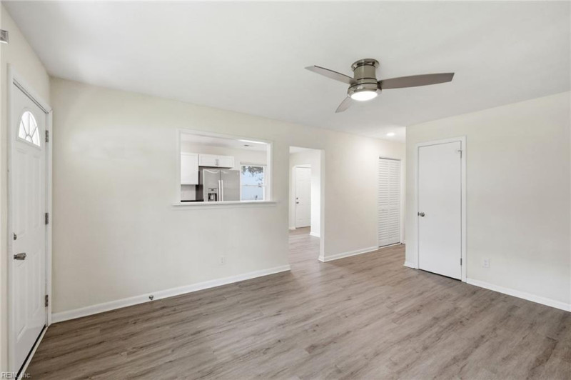 Photo 6 of 33 residential for sale in Norfolk virginia
