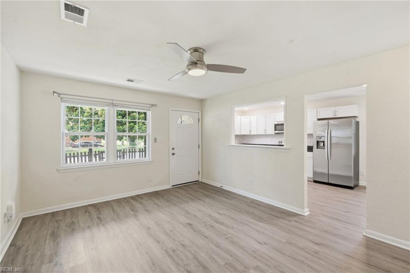 Photo 7 of 33 residential for sale in Norfolk virginia