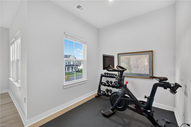 Photo 23 of 47 residential for sale in Chesapeake virginia