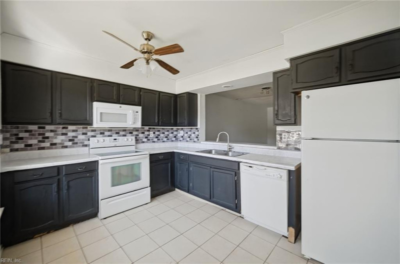 Photo 11 of 50 residential for sale in Virginia Beach virginia