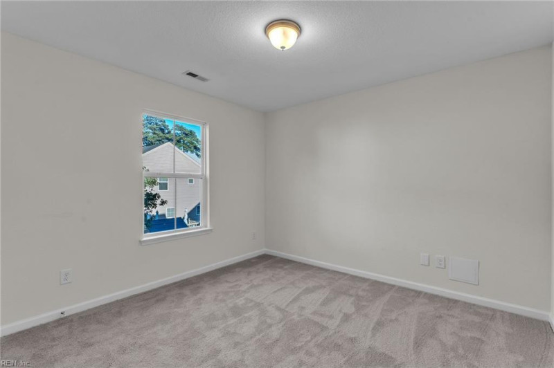 Photo 34 of 41 residential for sale in Chesapeake virginia