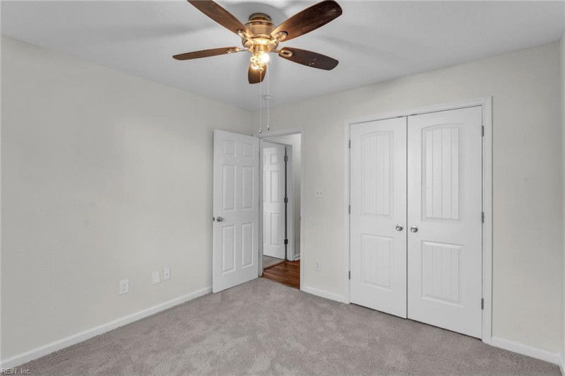 Photo 35 of 41 residential for sale in Chesapeake virginia