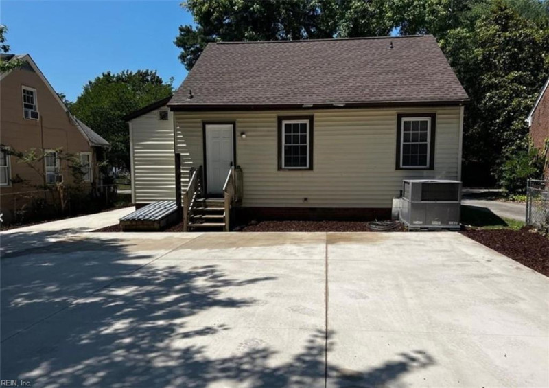 Photo 2 of 6 residential for sale in Williamsburg virginia Photo 2 of 6 residential for sale in Williamsburg virginia