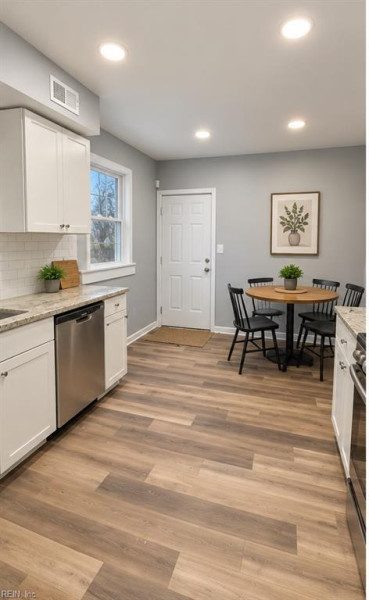 Photo 2 of 4 residential for sale in Suffolk virginia